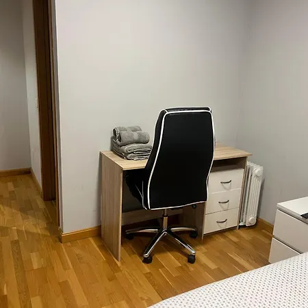 Bonito Piso Zona Hospital Con Garaje Apartamento Oviedo