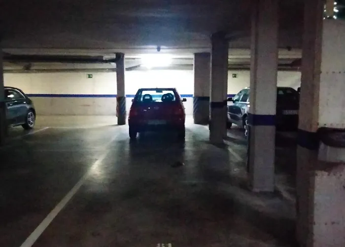 Bonito Piso Zona Hospital Con Garaje