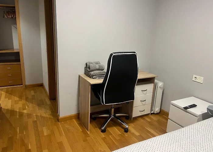 Bonito Piso Zona Hospital Con Garaje Apartment Oviedo